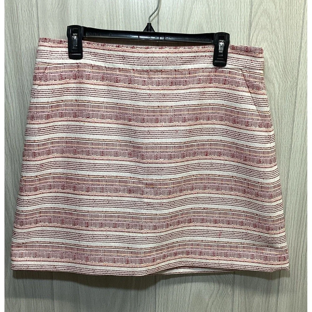 LOFT Women's‎ (Size 12) Textured Short Skirt Zip Back Pockets